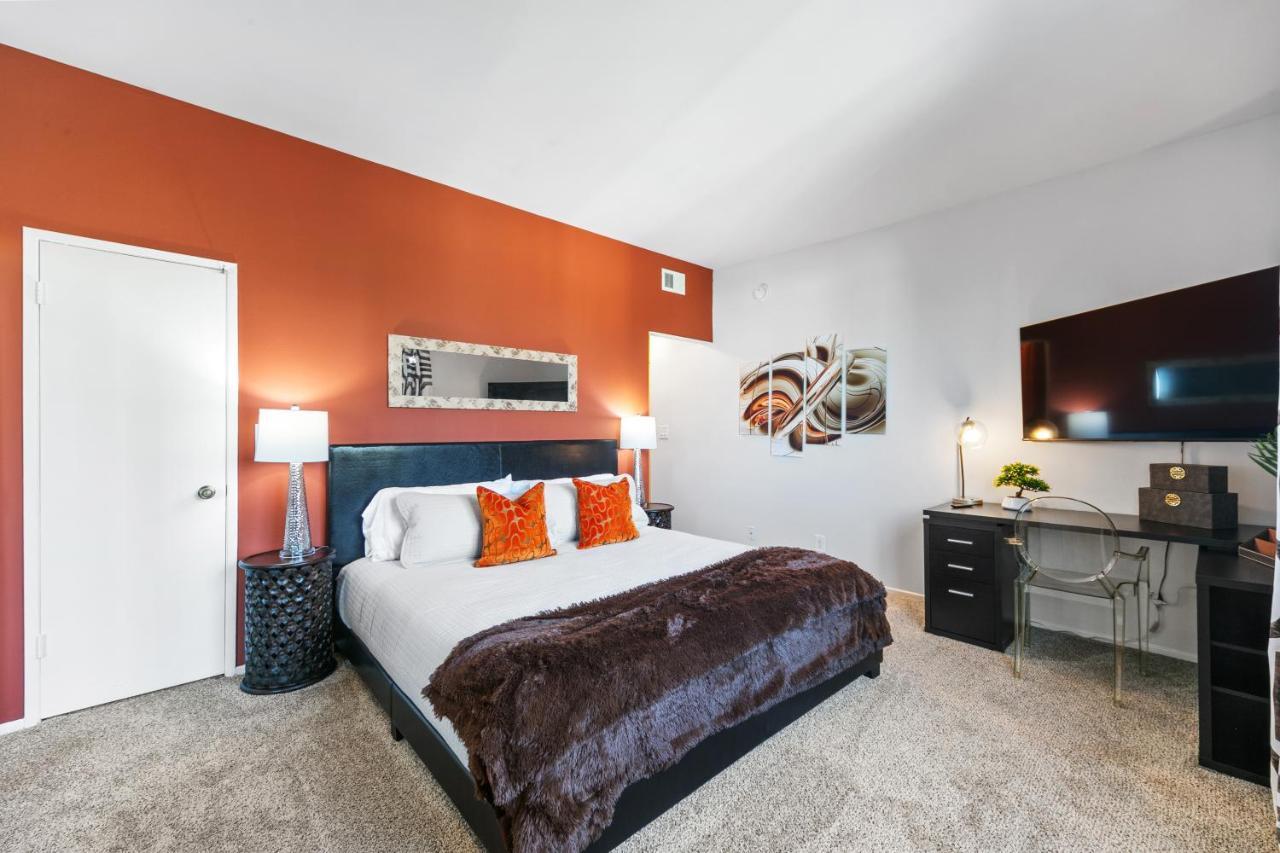 Beverly Hills 2 Bed 2 Bath Penthouse With Den And Parking 414 Лос-Анджелес Екстер'єр фото