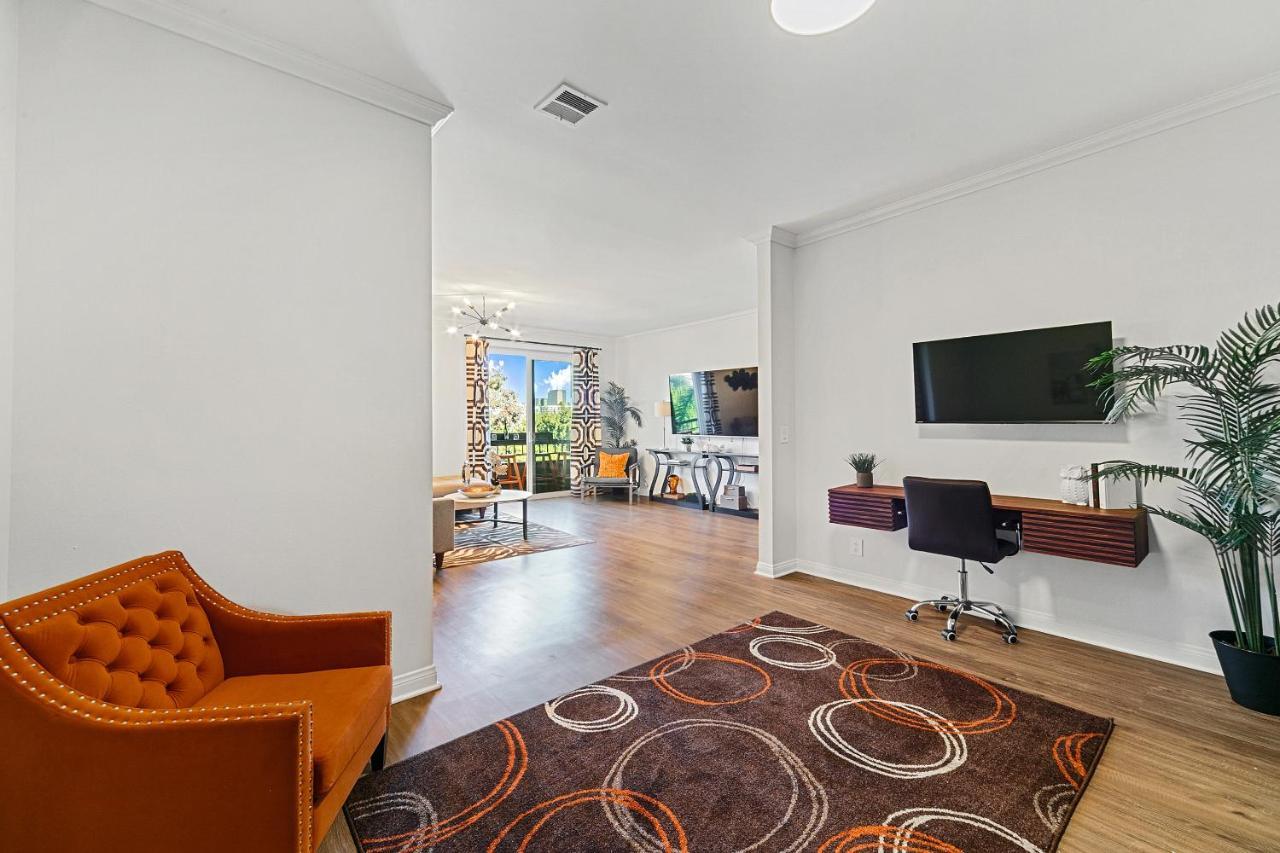 Beverly Hills 2 Bed 2 Bath Penthouse With Den And Parking 414 Лос-Анджелес Екстер'єр фото