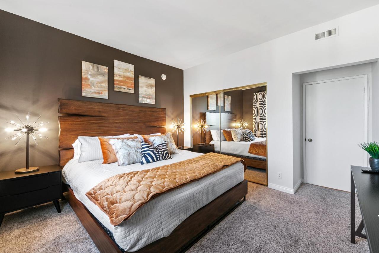 Beverly Hills 2 Bed 2 Bath Penthouse With Den And Parking 414 Лос-Анджелес Екстер'єр фото