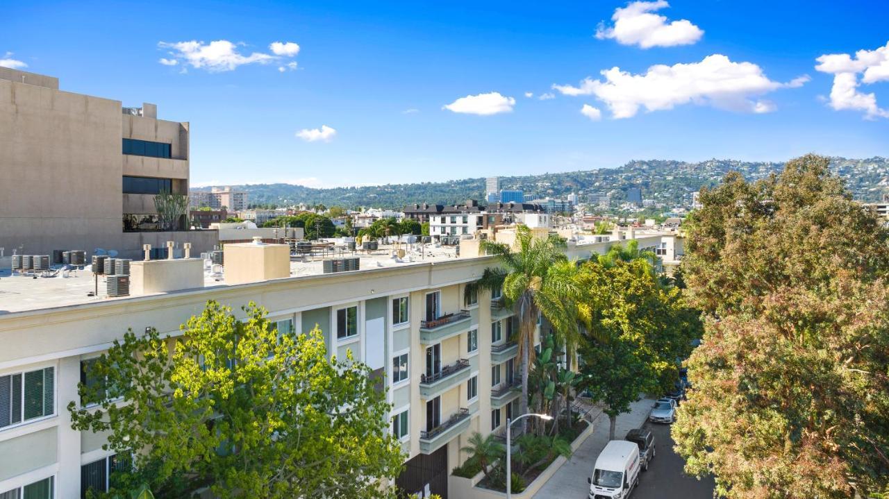 Beverly Hills 2 Bed 2 Bath Penthouse With Den And Parking 414 Лос-Анджелес Екстер'єр фото